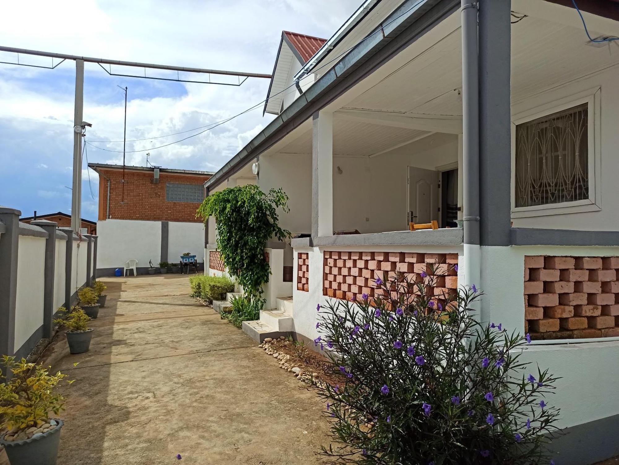 Chez Jeanne Chambre D'Hote Antananarivo Exterior photo