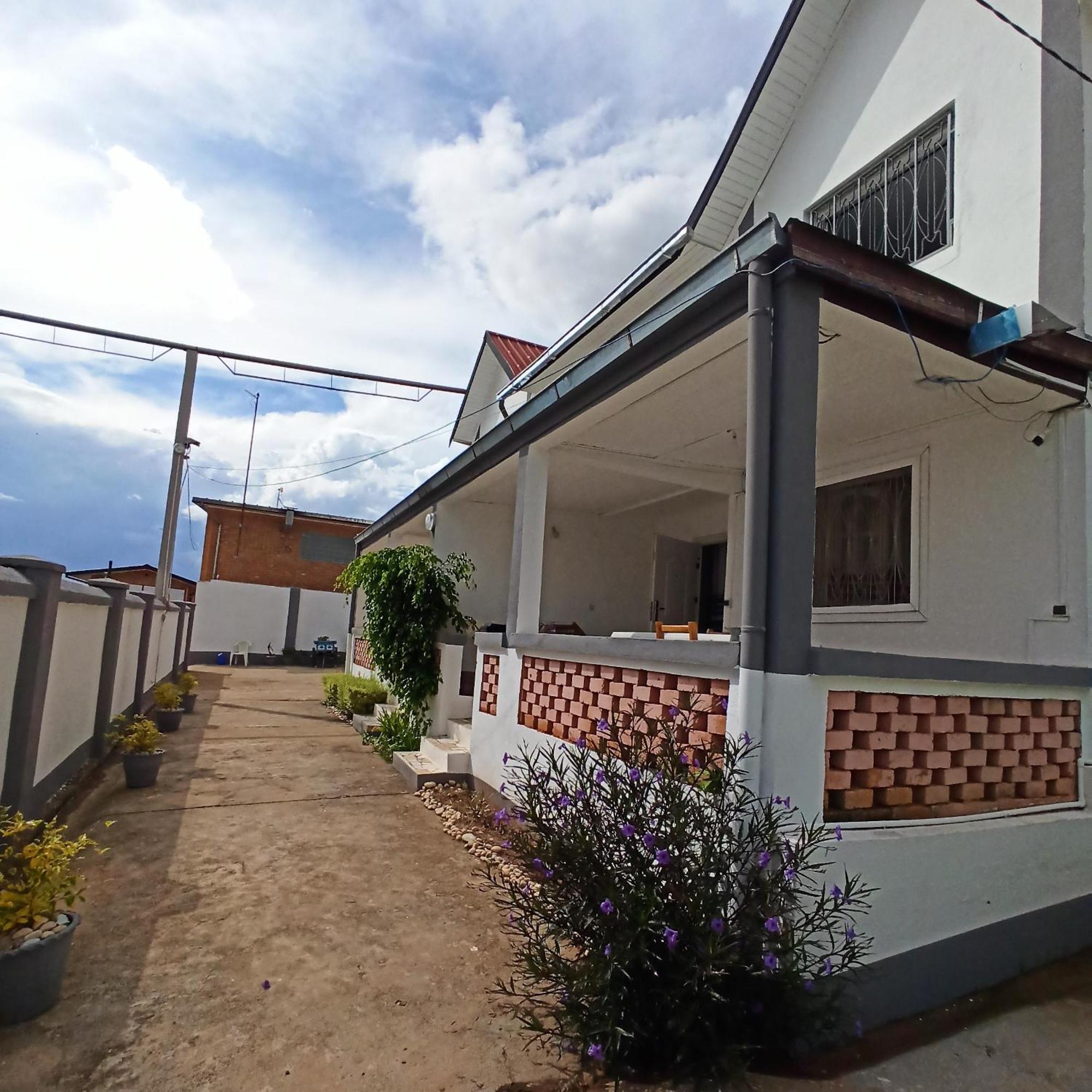 Chez Jeanne Chambre D'Hote Antananarivo Exterior photo